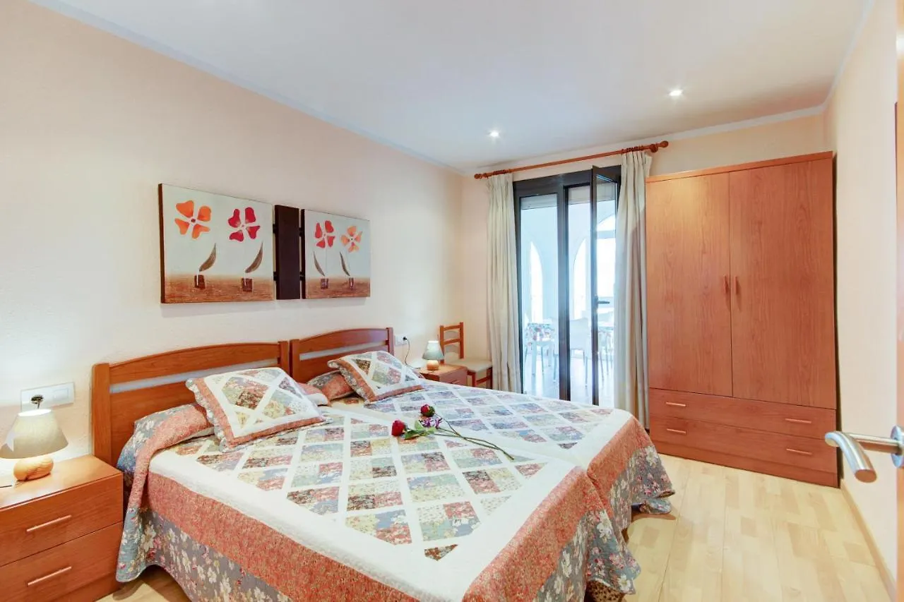 Llevant 3 1 Centro Roses - Barneda Premium